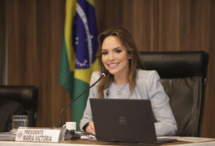 Deputada Maria Victoria (PP).