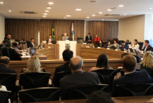 Reunião ocorreu no início da tarde desta terça-feira (22), no Auditório Legislativo.