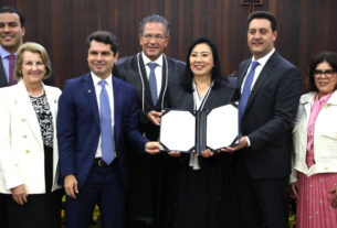 Solenidade de sanção ocorreu na manhã desta sexta-feira (25), no TJ-PR.