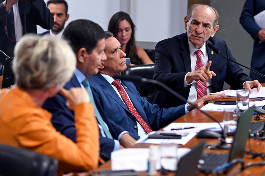 CCJ adia votação de eleições unificadas e fim da reeleição — Senado Notícias