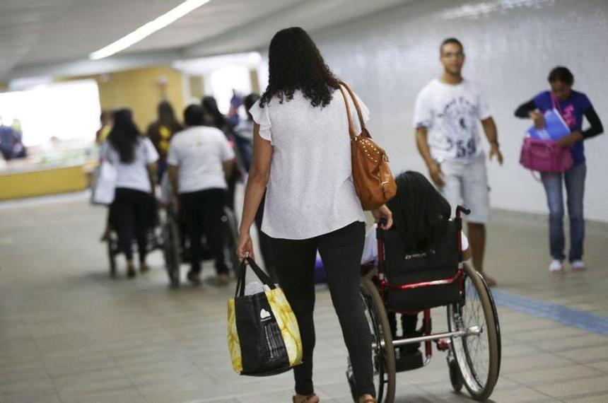 CDH analisa jornada de trabalho especial a empregados com filhos PcD — Senado Notícias