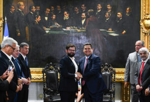 Davi Alcolumbre e Gabriel Boric exaltam importância da democracia — Senado Notícias