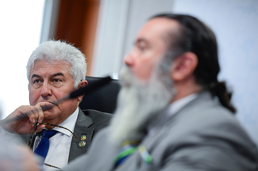 Falta rigor na fiscalização de suplementos alimentares, aponta debate — Senado Notícias