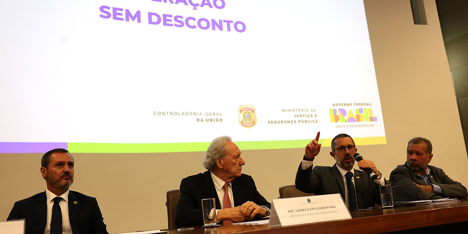 Governo suspende autorização para cobrança de mensalidade associativa
