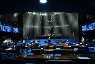 Plenário avalia nesta terça uso de recursos parados na educação — Senado Notícias