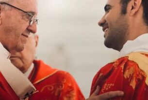 Roma e Vaticano estão silenciosos e tristes, diz padre jesuíta