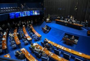 Senadores defendem exploração de petróleo no Amapá — Senado Notícias