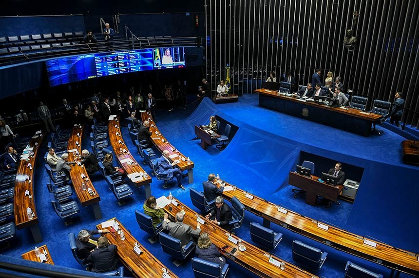 Senadores defendem exploração de petróleo no Amapá — Senado Notícias
