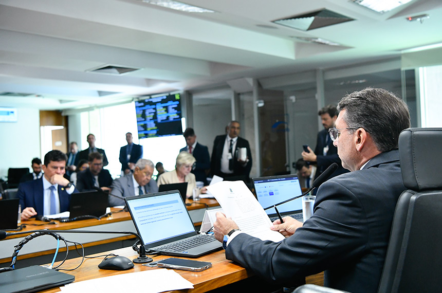 Vai à Câmara medida protetiva para menores de 14 anos vítima de violência — Senado Notícias