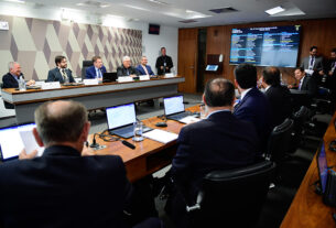 desincompatibilização de 'agentes da lei' divide opiniões na CCJ — Senado Notícias