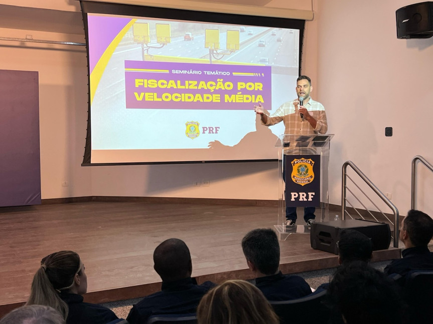 Assembleia Legislativa do Paraná | Notícias > Deputado Goura (PDT) destaca importância de vias calmas para redução de mortes no trânsito em evento na PRF Paraná