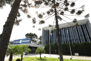 Assembleia Legislativa do Paraná | Notícias > Agenda da Assembleia tem homenagens e debates sobre saúde, moradia e anistia