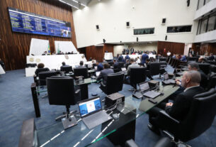 Assembleia Legislativa do Paraná | Notícias > Aprovada proposta para inclusão de pessoas com deficiência no mercado de trabalho