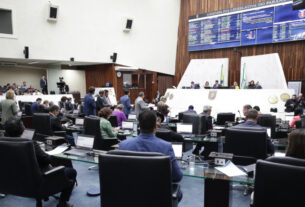 Assembleia Legislativa do Paraná | Notícias > Assembleia aprova mais recursos para abertura de concursos públicos no Estado