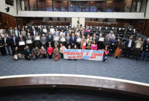 Assembleia Legislativa do Paraná | Notícias > Assembleia homenageia os 60 anos de fundação da Cohab de Curitiba
