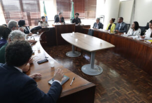 Assembleia Legislativa do Paraná | Notícias > Deputados recebem denúncias de violações de direitos do povo Avá-Guarani no Oeste do Paraná