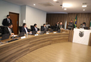 Reunião ocorreu na tarde de terça-feira (6).
