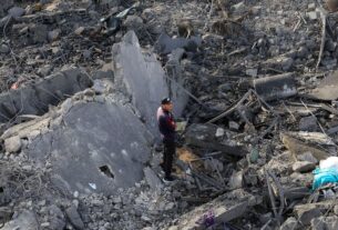 Ataques israelenses matam dezenas em Gaza enquanto Trump visita região