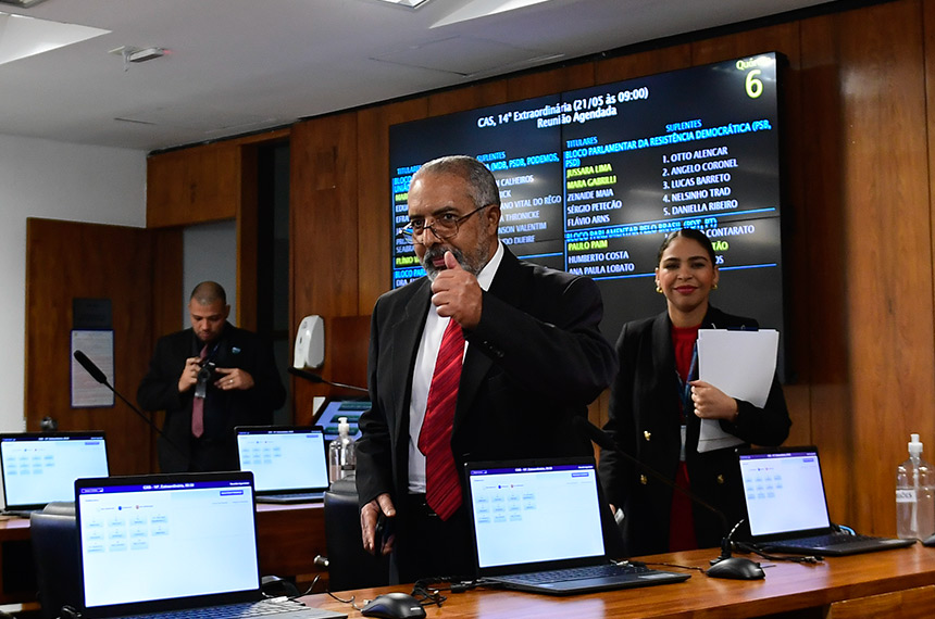 Avança projeto que cria selo para obras sociais de engenharia e construção civil — Senado Notícias