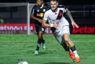 Brasileiro: Vasco enfrenta Bragantino para tentar se afastar do Z4