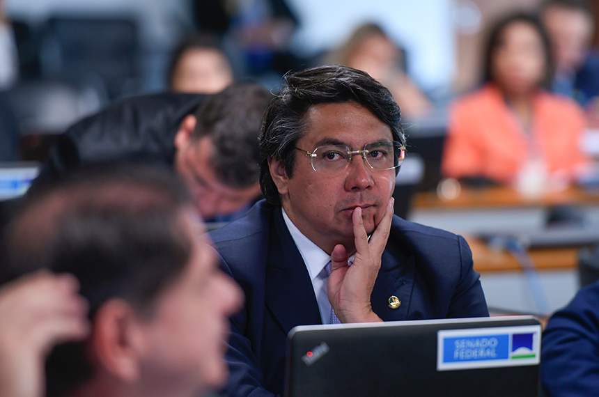 Em pronunciamento, à bancada, senador Giordano (MDB-SP)senador Giordano (MDB-SP).