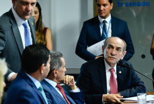 CCJ pode votar PEC que acaba com reeleição no Poder Executivo — Senado Notícias
