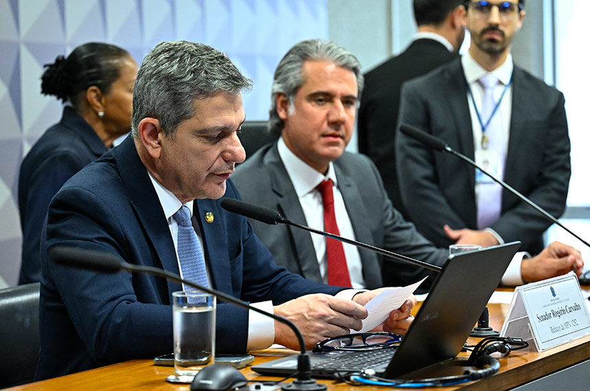 Comissão aprova plano de trabalho sobre crédito consignado para setor privado — Senado Notícias