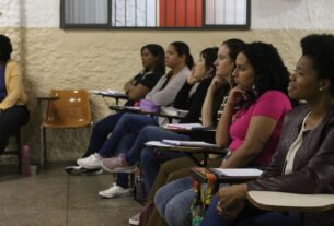 Cursinho popular tem até 6 de maio para inscrever em programa do MEC