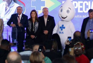 Equipamentos para tratamento do câncer são entregues para seis cidades
