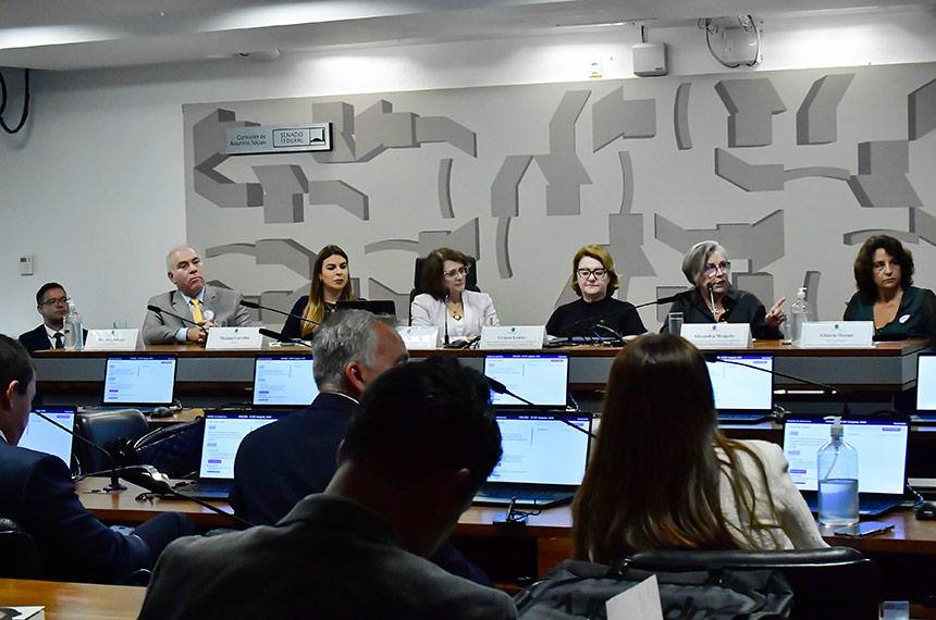 Especialistas alertam sobre riscos das doenças cardiovasculares em mulheres — Senado Notícias