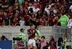 Fla derrota LDU e fica perto da vaga nas oitavas da Libertadores