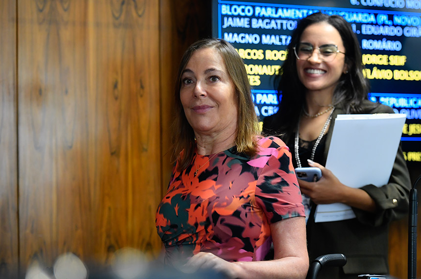 Instalada subcomissão para casos de mães acusadas de sequestro internacional — Senado Notícias
