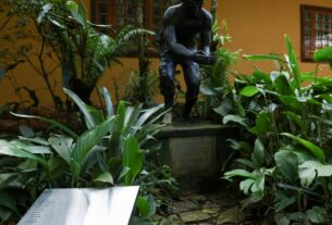 Placa homenageia 11 escravizados que reflorestaram Floresta da Tijuca