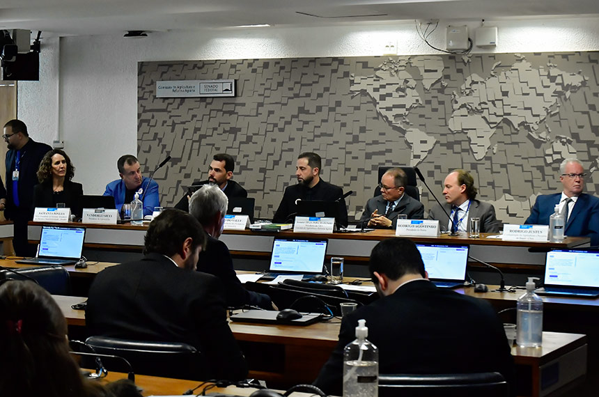 Produtores cobram transparência na resolução de pendências ambientais — Senado Notícias