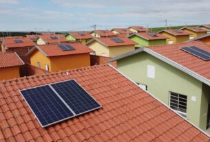 Projeto prevê uso do FGTS para compra de equipamentos de energia solar — Senado Notícias
