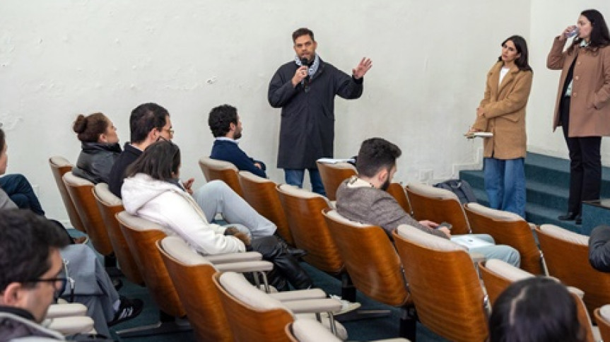 Assembleia Legislativa do Paraná | ALEP | Notícias > Deputado Goura critica projeto de PPP para a privatização do Museu da Imagem e do Som do Paraná (MIS-PR)