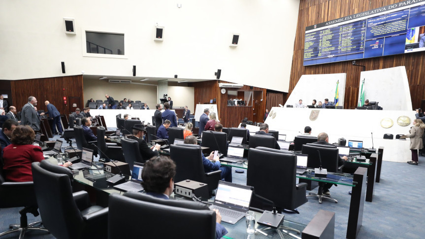 Assembleia Legislativa do Paraná | ALEP | Notícias > Aprovada Campanha Abril Laranja para prevenir a crueldade animal no Paraná