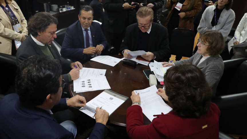 Assembleia Legislativa do Paraná | ALEP | Notícias > Comissão de Agricultura aprova proposta que trata da merenda escolar orgânica no Sistema Estadual de Ensino Fundamental e Médio