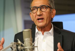 Águas do São Francisco irrigarão terras e economia local, diz ministro
