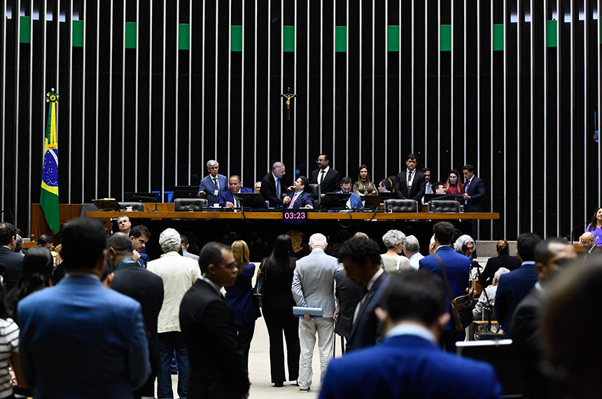 Além de vetos, Congresso pode votar validade permanente para mudanças no IR — Senado Notícias