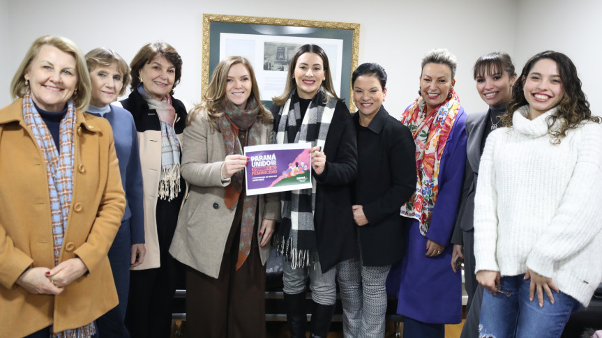 Assembleia Legislativa do Paraná | ALEP | Notícias > Bancada Feminina articula 3ª caminhada de combate ao feminicídio junto a Secretária Estadual da Mulher