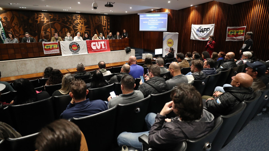 Assembleia Legislativa do Paraná | ALEP | Notícias > Maior transparência na aplicação de recursos para a saúde do trabalhador no Paraná é debatida em audiência pública