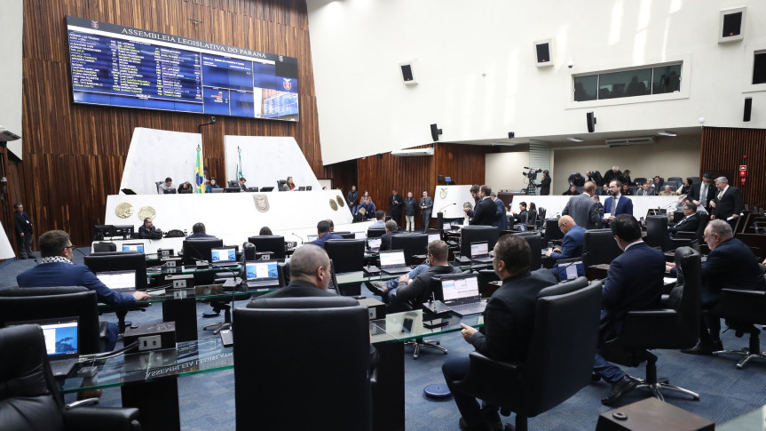 Assembleia Legislativa do Paraná | ALEP | Notícias > Projeto que prioriza atenção à saúde da mulher no climatério segue para sanção