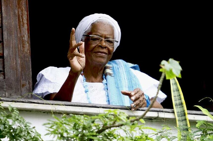Congresso vai homenagear Mãe Stella de Oxóssi — Senado Notícias