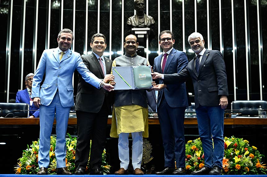 Fórum do Brics pede fim de protecionismo e 'tolerância zero' contra terrorismo — Senado Notícias