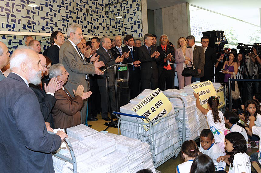 Lei da Ficha Limpa completa 15 anos — Senado Notícias