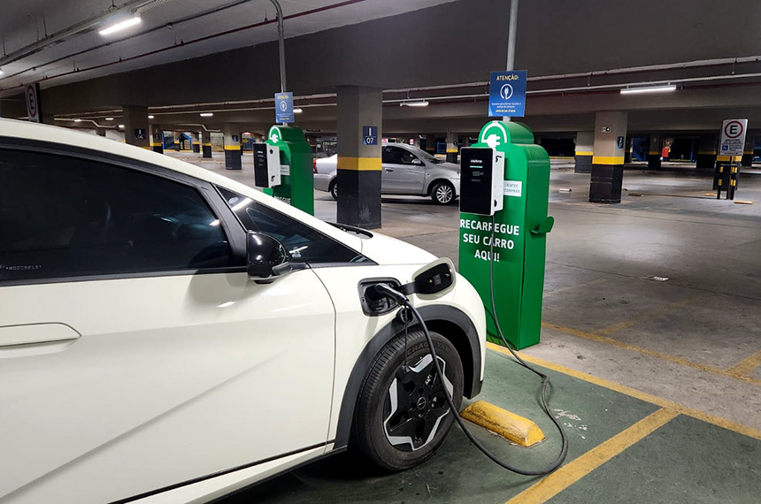 Projeto institui política para reciclagem de baterias de veículos elétricos — Senado Notícias