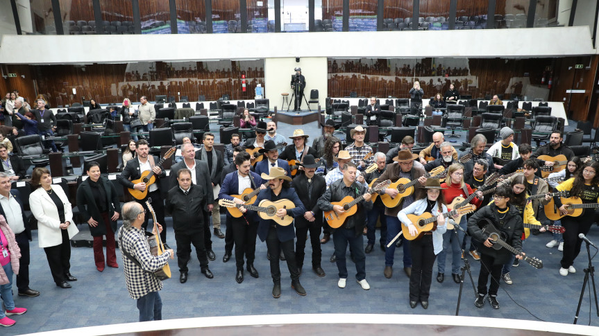 Assembleia Legislativa do Paraná | ALEP | Notícias > Assembleia realiza 1ª celebração do Dia Estadual da Música e Viola Caipira