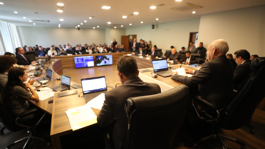 Assembleia Legislativa do Paraná | ALEP | Notícias > Comissão de Constituição e Justiça apresenta balanço do primeiro semestre de 2025