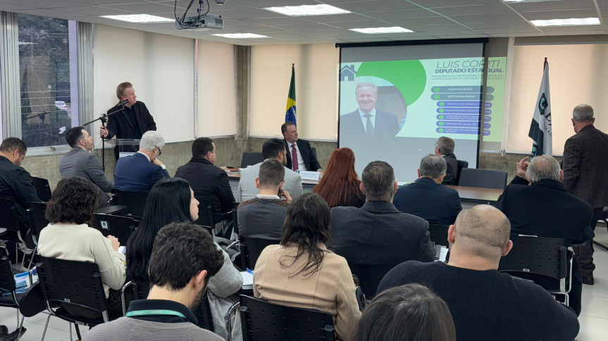 Assembleia Legislativa do Paraná | ALEP | Notícias > Deputado Luis Corti (PSB) debate regularização fundiária em seminário do TJPR